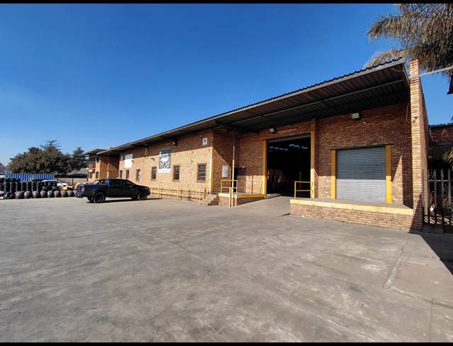 959M² WAREHOUSE TO LET IN POMONA
